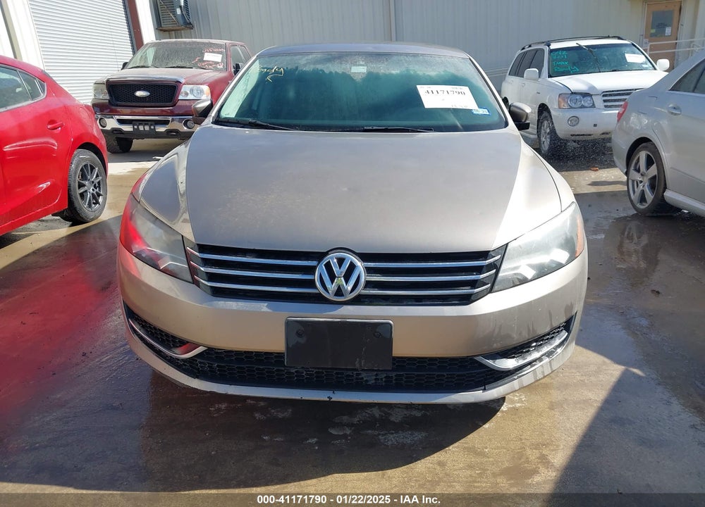 2015 VOLKSWAGEN PASSAT VIN: 1VWAS7A35FC027134