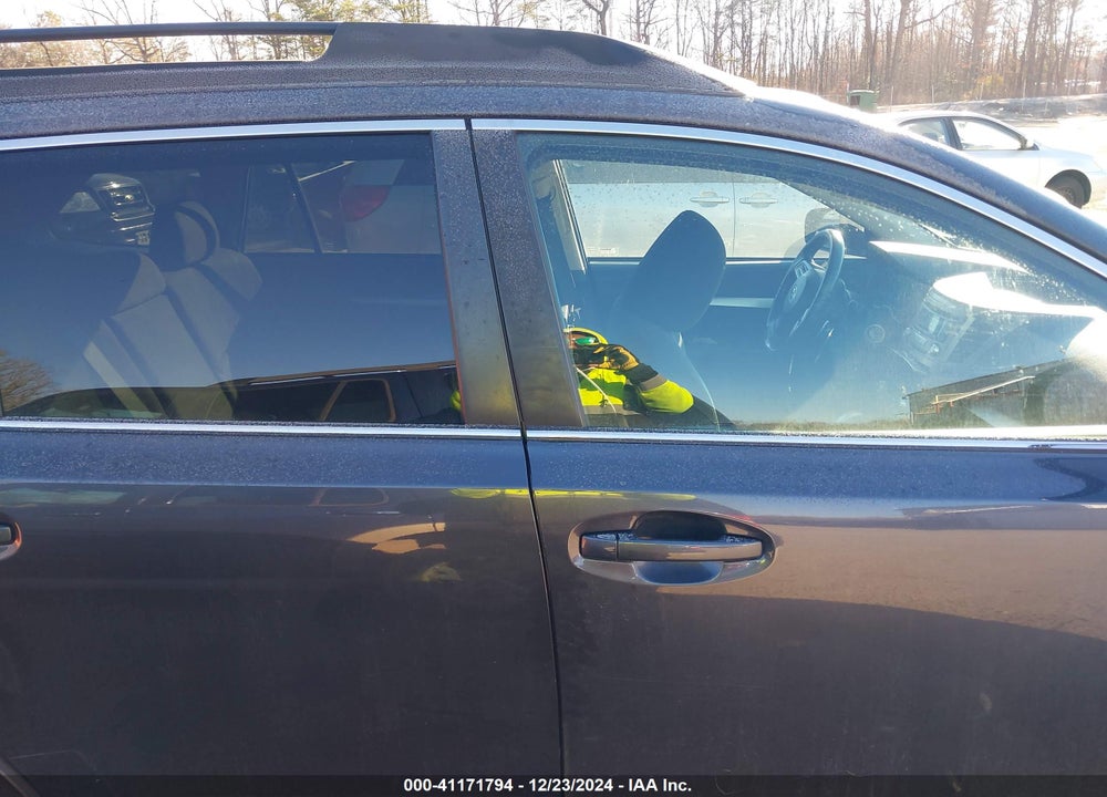 2013 SUBARU OUTBACK 2.5I PREMIUM VIN: 4S4BRBCC8D3213102