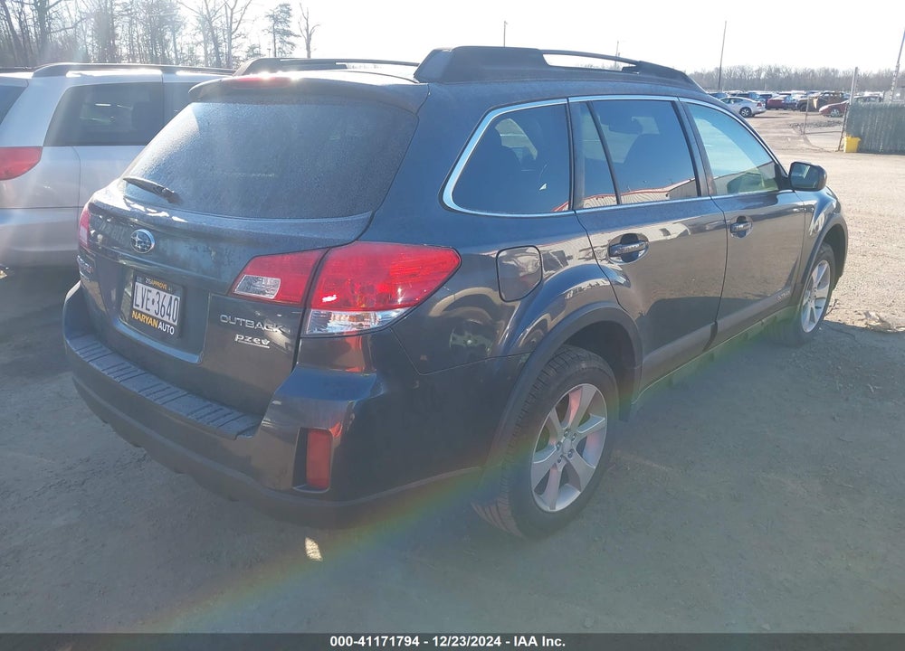 2013 SUBARU OUTBACK 2.5I PREMIUM VIN: 4S4BRBCC8D3213102