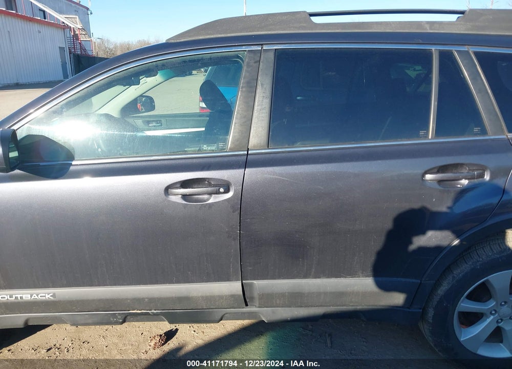 2013 SUBARU OUTBACK 2.5I PREMIUM VIN: 4S4BRBCC8D3213102
