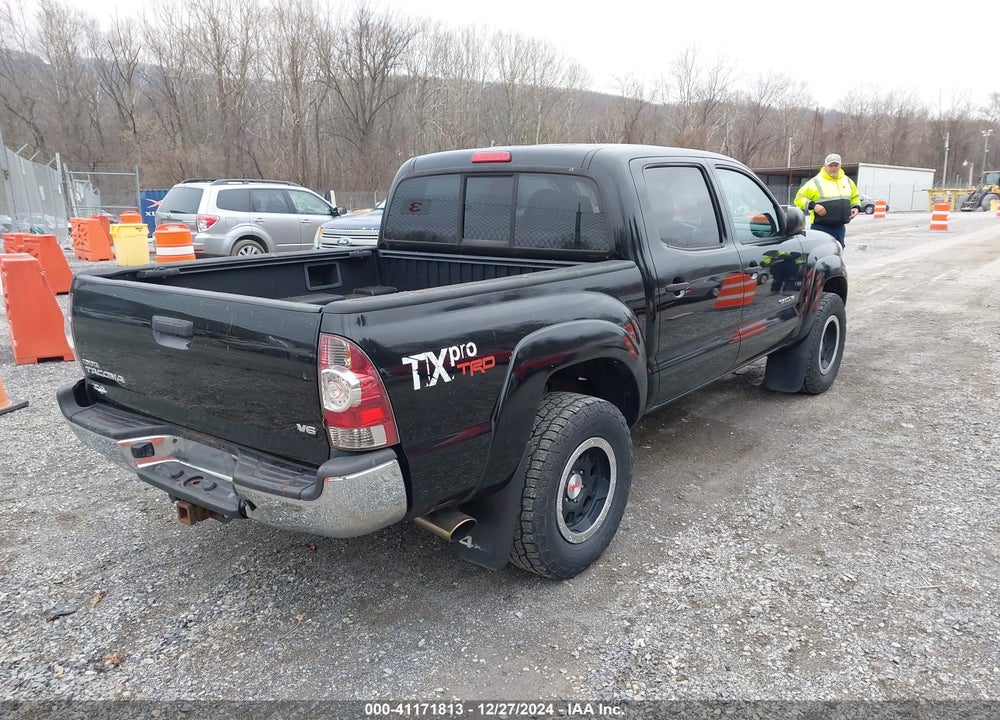 2011 TOYOTA TACOMA DOUBLE CAB VIN: 3TMLU4EN8BM076319