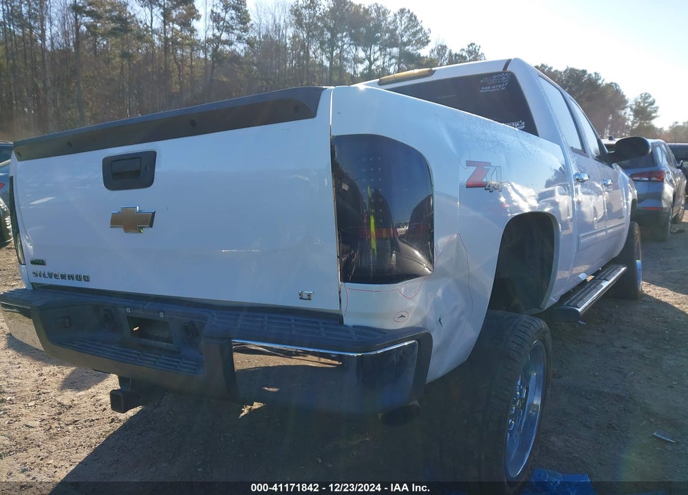 2011 CHEVROLET SILVERADO 1500 VIN: 3GCPKSE39BG252917