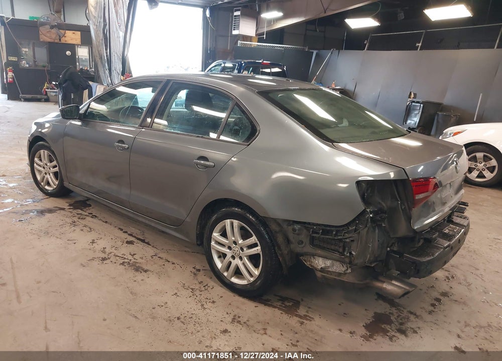 2018 VOLKSWAGEN JETTA 1.4T S VIN: 3VW2B7AJXJM212936