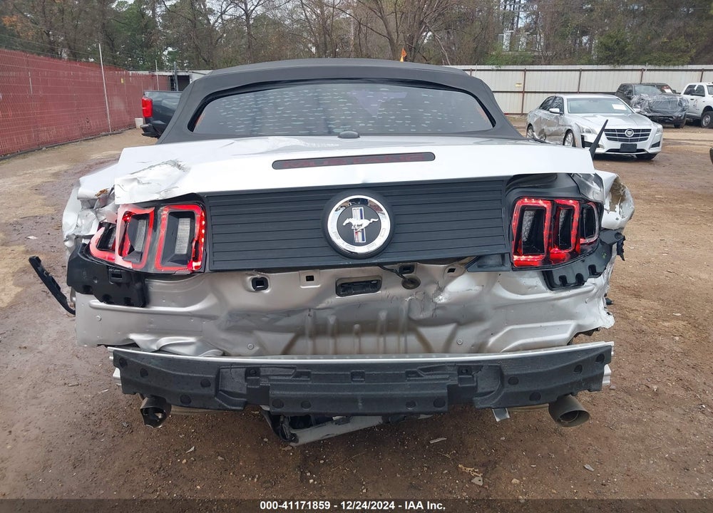 2013 FORD MUSTANG VIN: 1ZVBP8EM6D5250153
