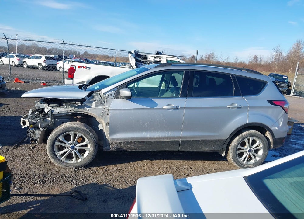 2018 FORD ESCAPE SE VIN: 1FMCU9GD1JUC61187