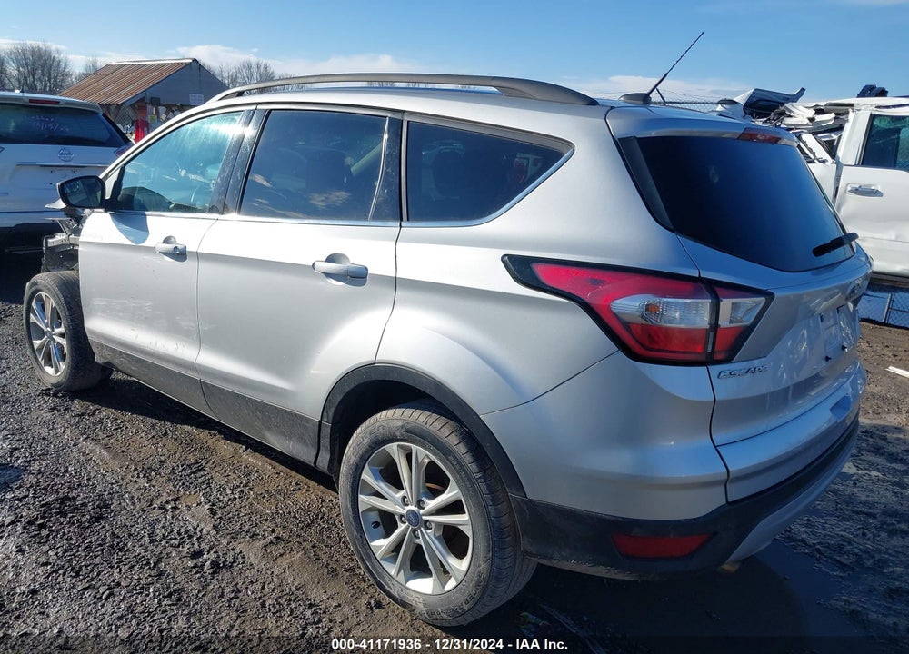 2018 FORD ESCAPE SE VIN: 1FMCU9GD1JUC61187
