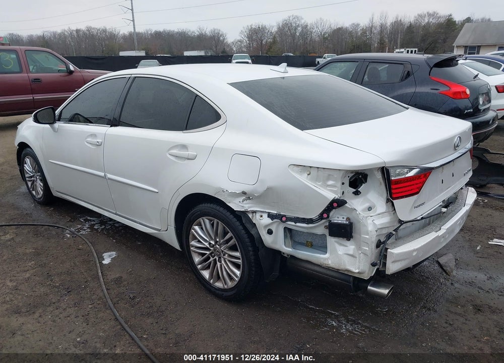 2013 LEXUS ES 350 VIN: JTHBK1GG1D2040639