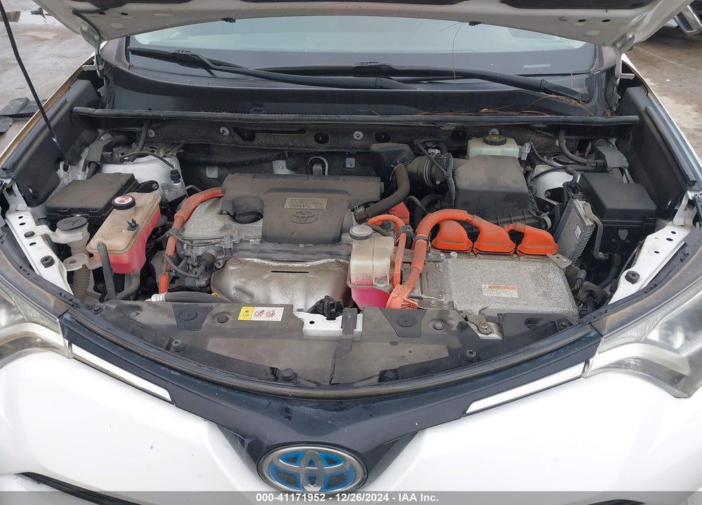2017 TOYOTA RAV4 HYBRID XLE VIN: JTMRJREV8HD060335