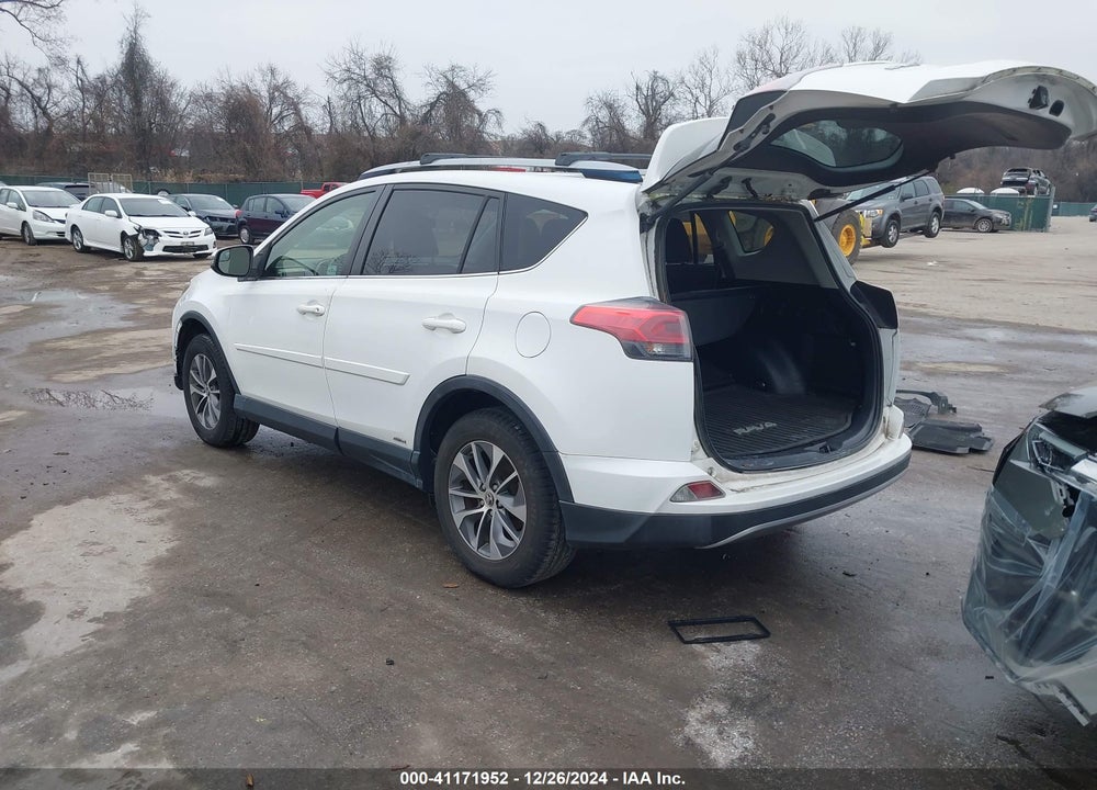 2017 TOYOTA RAV4 HYBRID XLE VIN: JTMRJREV8HD060335