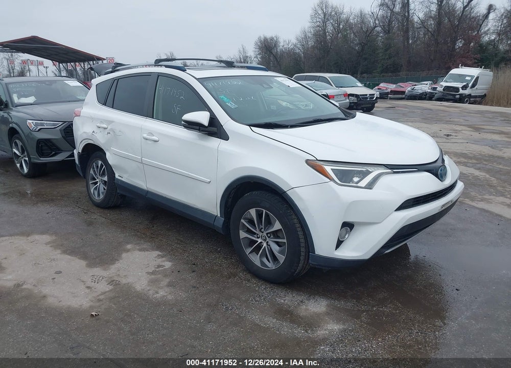 2017 TOYOTA RAV4 HYBRID XLE VIN: JTMRJREV8HD060335