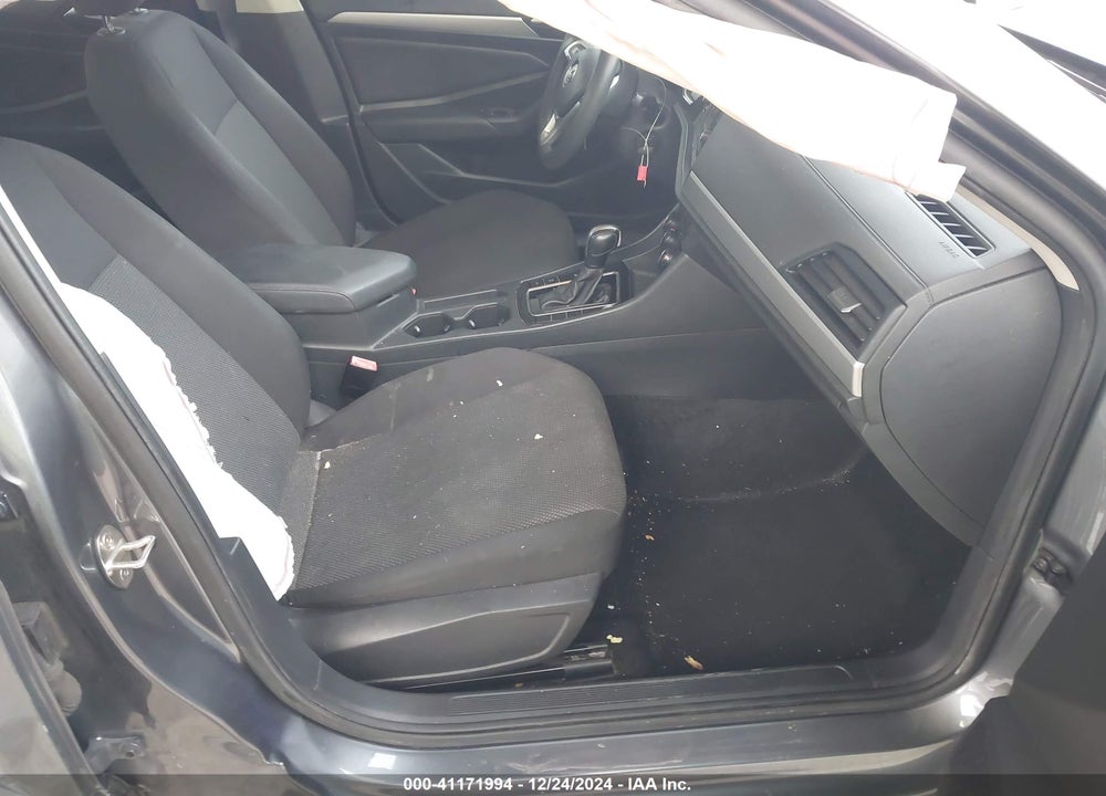 2019 VOLKSWAGEN JETTA 1.4T R-LINE/1.4T S/1.4T SE VIN: 3VWC57BU7KM123511