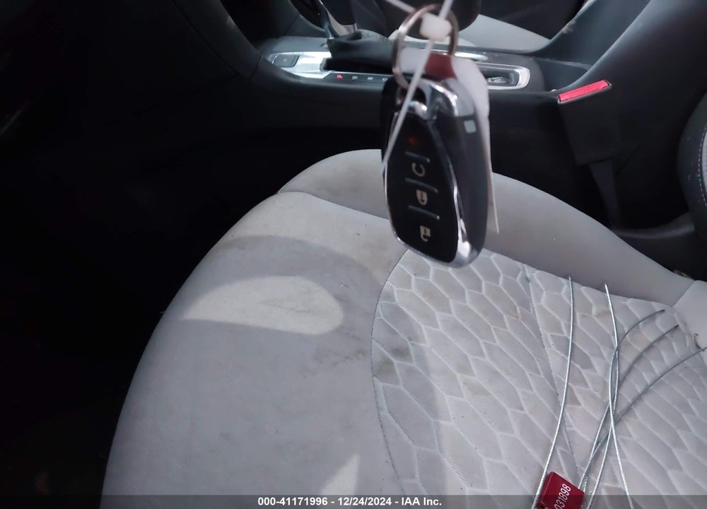 2019 CHEVROLET EQUINOX LS VIN: 3GNAXSEV6KS555635