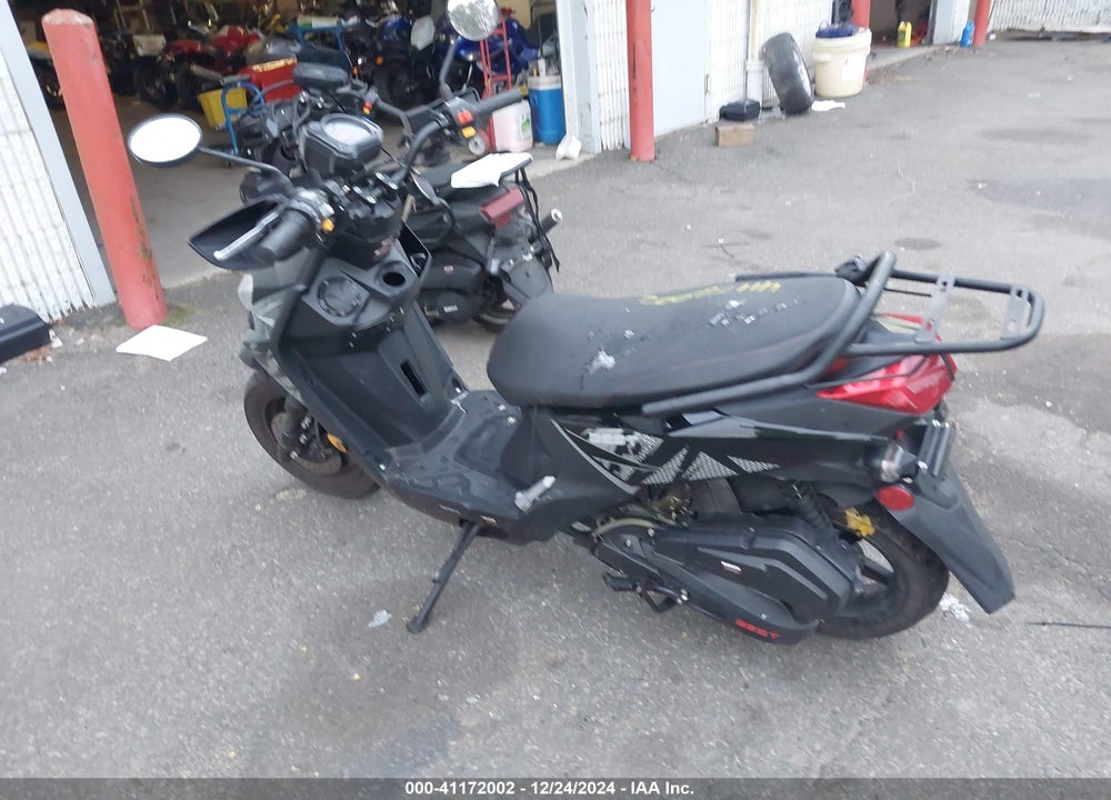 2023 YIBEN 8 SERIES VIN: LYDY8TKH1P1500210