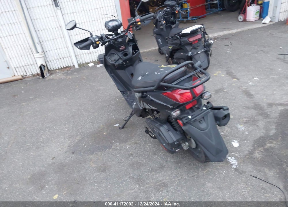 2023 YIBEN 8 SERIES VIN: LYDY8TKH1P1500210