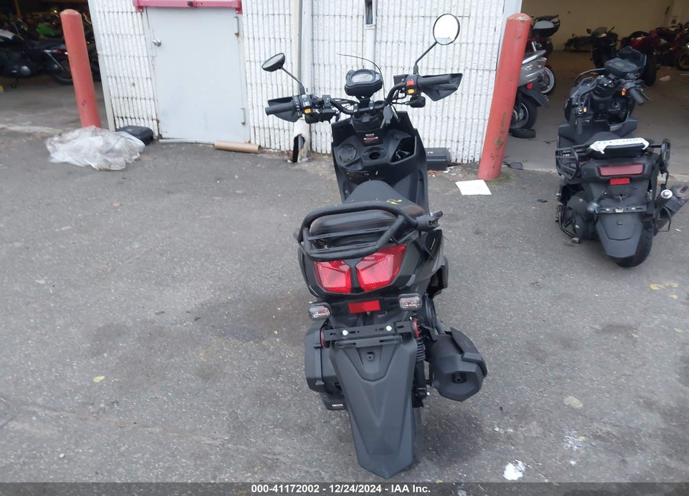 2023 YIBEN 8 SERIES VIN: LYDY8TKH1P1500210