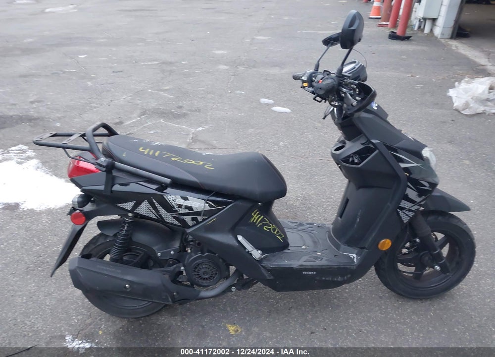 2023 YIBEN 8 SERIES VIN: LYDY8TKH1P1500210