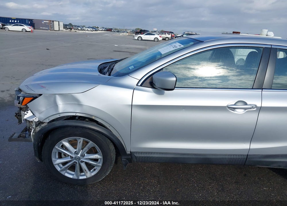 2018 NISSAN ROGUE SPORT S VIN: JN1BJ1CPXJW153460