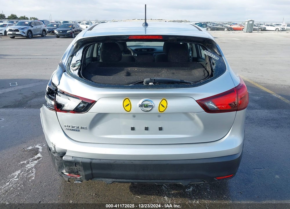 2018 NISSAN ROGUE SPORT S VIN: JN1BJ1CPXJW153460