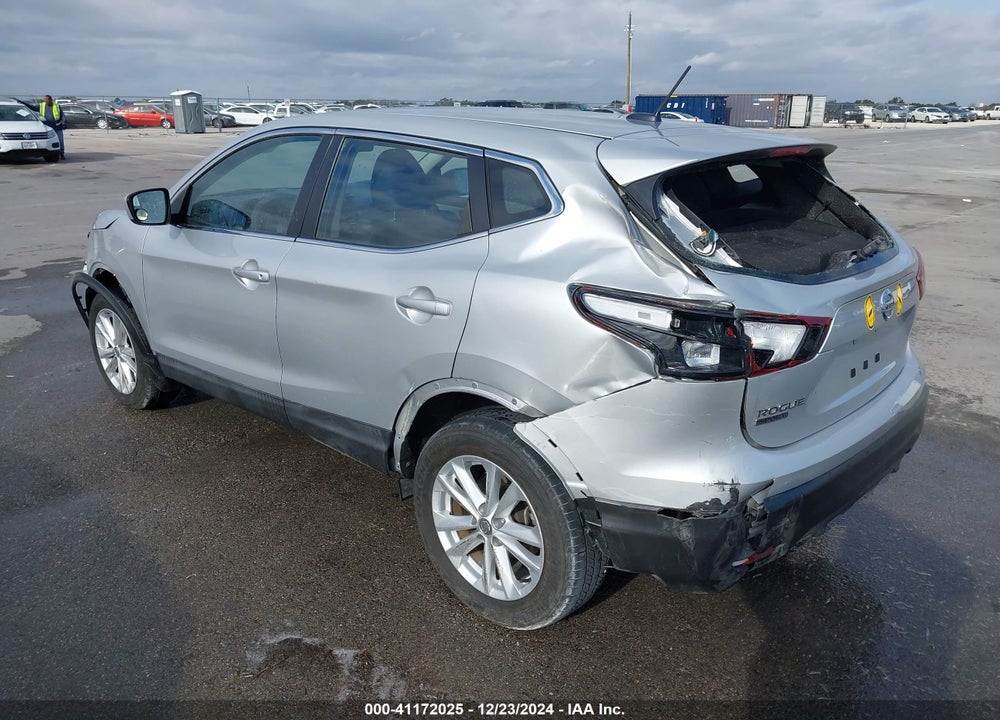 2018 NISSAN ROGUE SPORT S VIN: JN1BJ1CPXJW153460