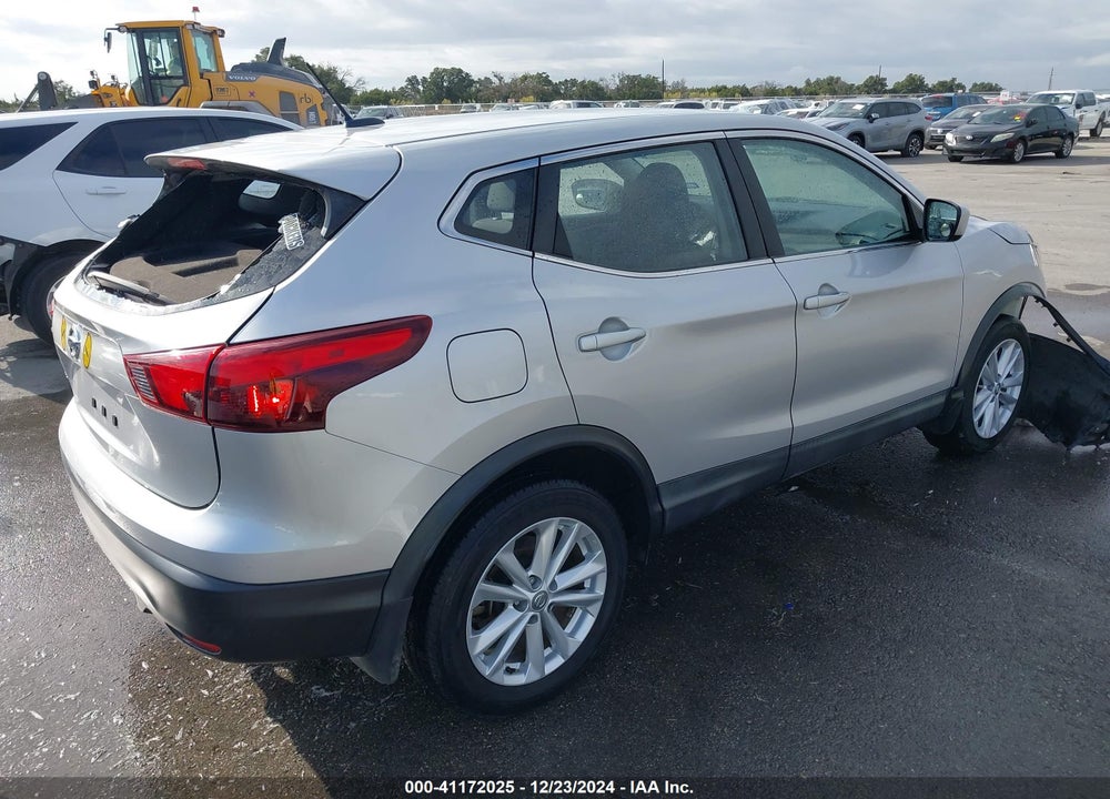 2018 NISSAN ROGUE SPORT S VIN: JN1BJ1CPXJW153460