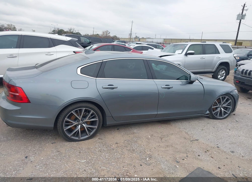 2018 VOLVO S90 T5 MOMENTUM VIN: LVY982AKXJP005333
