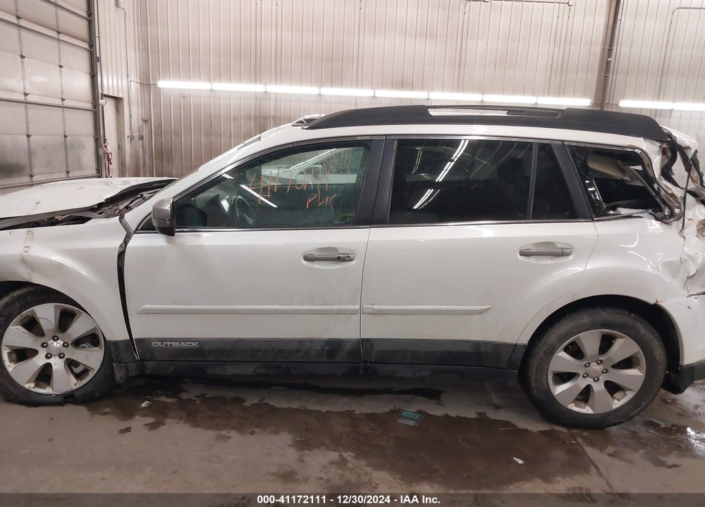 2013 SUBARU OUTBACK 3.6R LIMITED VIN: 4S4BRDSC0D2313620