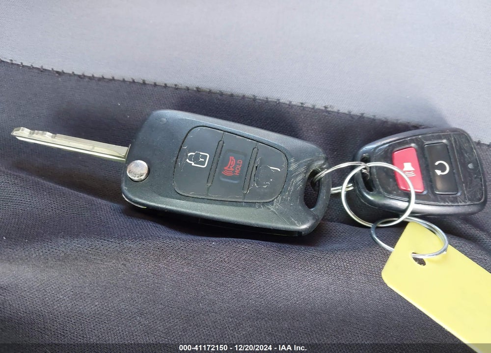 2013 KIA SOUL VIN: KNDJT2A62D7568631