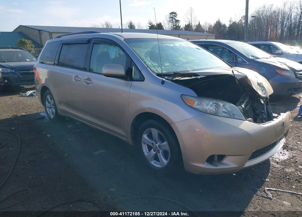 2011 TOYOTA SIENNA LE V6 VIN: 5TDKK3DC0BS050437