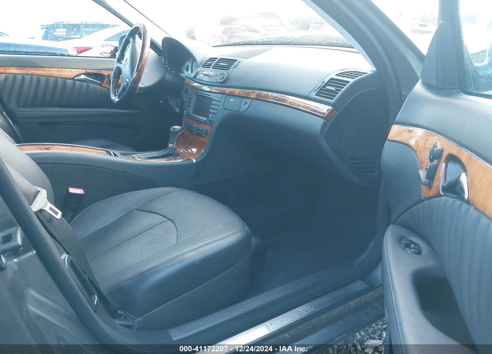 2008 MERCEDES-BENZ E 550 4MATIC VIN: WDBUF90X18B286988