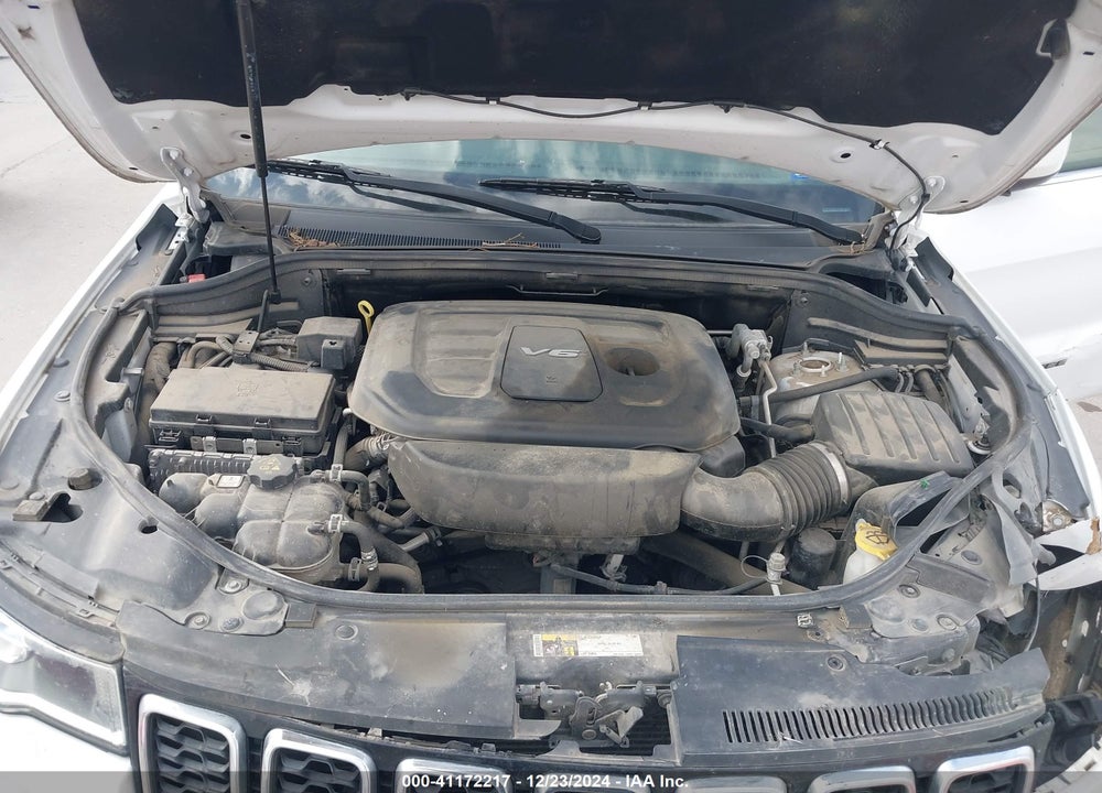 2018 JEEP GRAND CHEROKEE VIN: 1C4RJEAG1JC300756