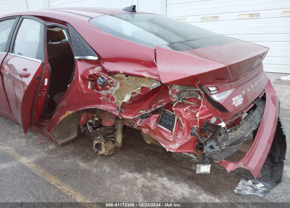 2025 HYUNDAI ELANTRA SEL CONVENIENCE VIN: KMHLS4DG4SU881217