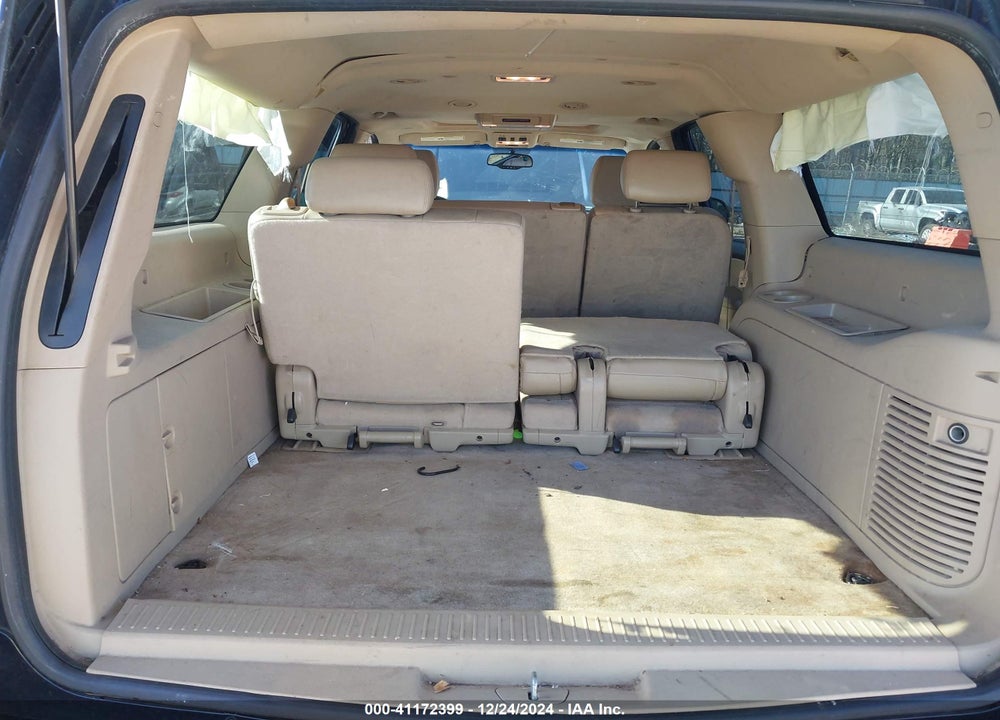 2007 CHEVROLET SUBURBAN 1500 LT VIN: 3GNFK16357G284878