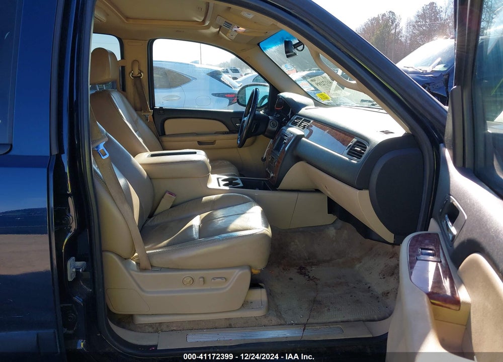 2007 CHEVROLET SUBURBAN 1500 LT VIN: 3GNFK16357G284878