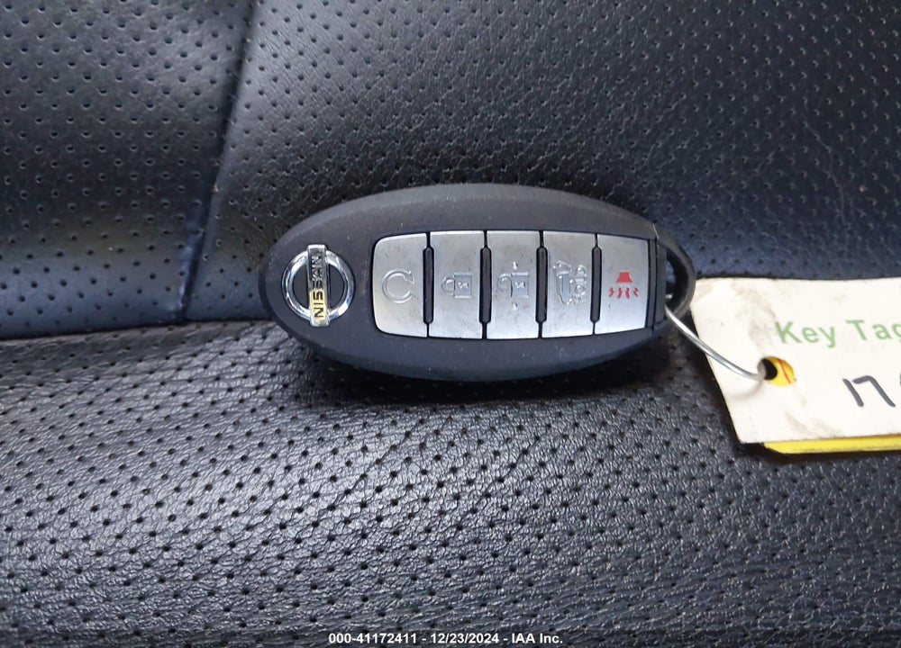 2017 NISSAN ROGUE SL VIN: JN8AT2MV8HW258115