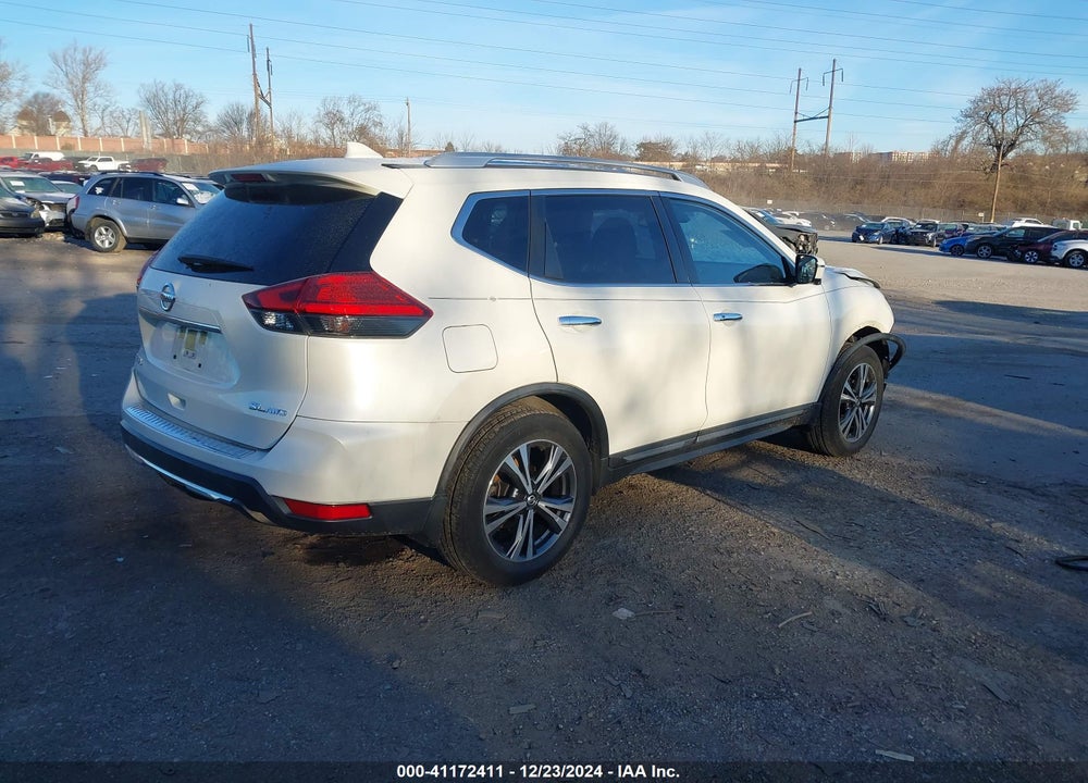 2017 NISSAN ROGUE SL VIN: JN8AT2MV8HW258115