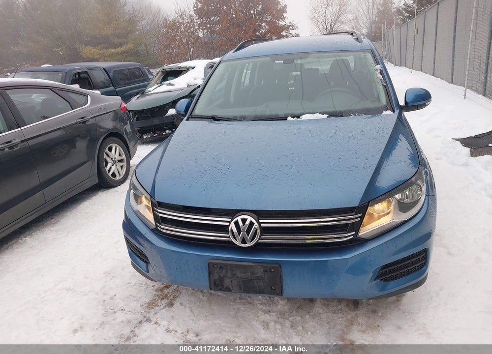 2017 VOLKSWAGEN TIGUAN 2.0T/2.0T S VIN: WVGBV7AX0HK021165