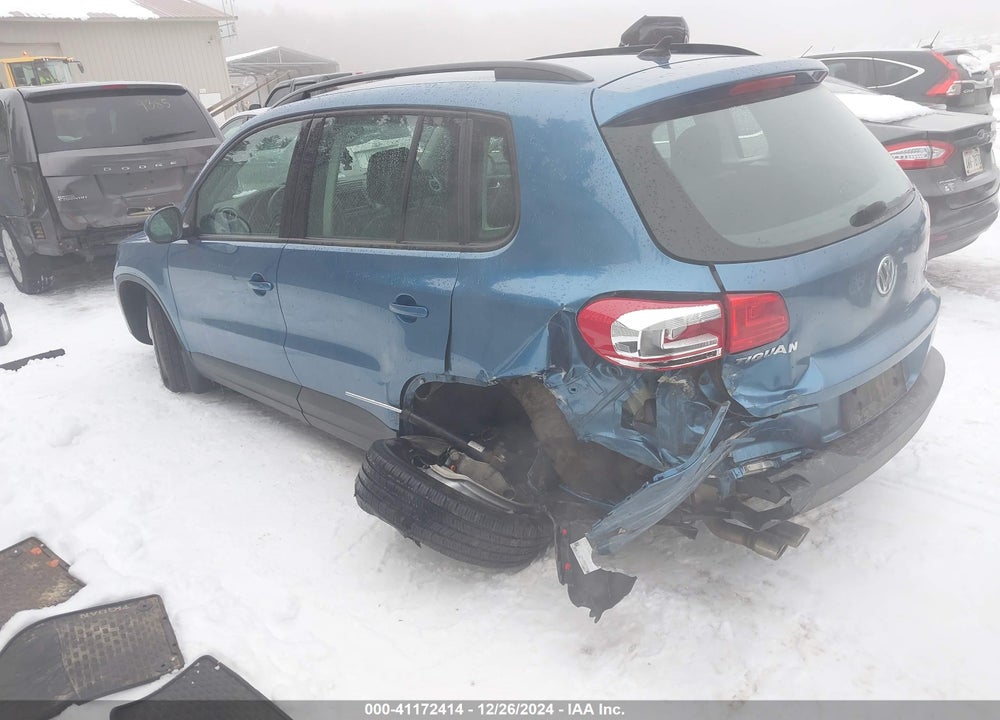 2017 VOLKSWAGEN TIGUAN 2.0T/2.0T S VIN: WVGBV7AX0HK021165