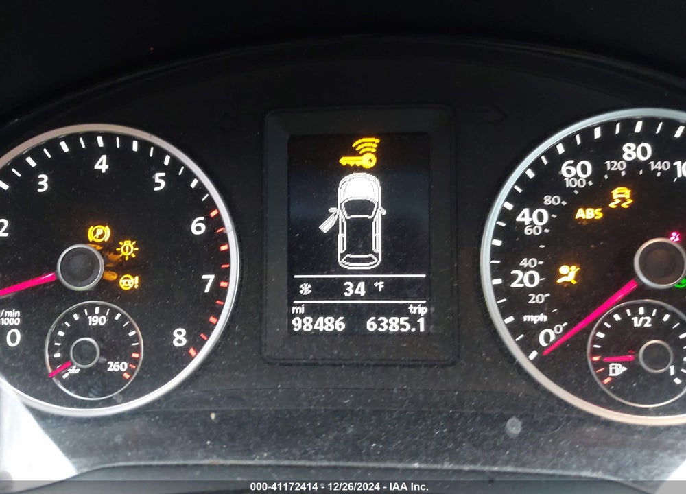 2017 VOLKSWAGEN TIGUAN 2.0T/2.0T S VIN: WVGBV7AX0HK021165