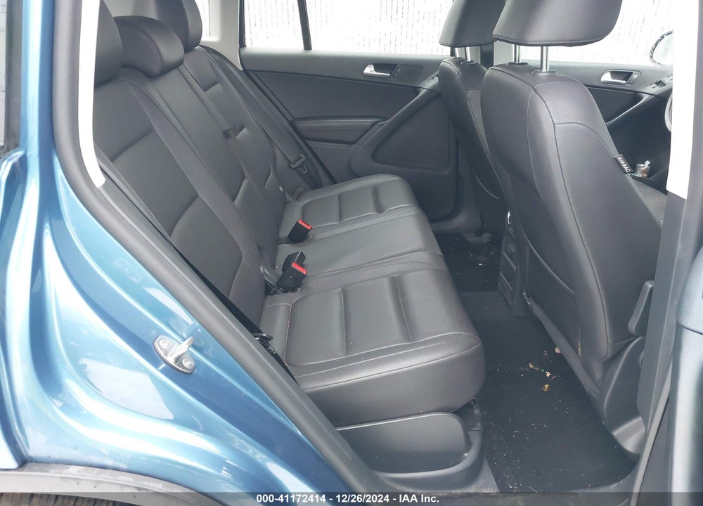 2017 VOLKSWAGEN TIGUAN 2.0T/2.0T S VIN: WVGBV7AX0HK021165