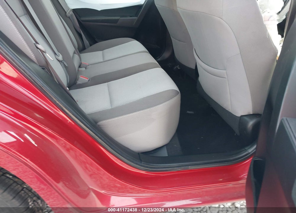 2018 TOYOTA COROLLA LE VIN: 2T1BURHE6JC038339