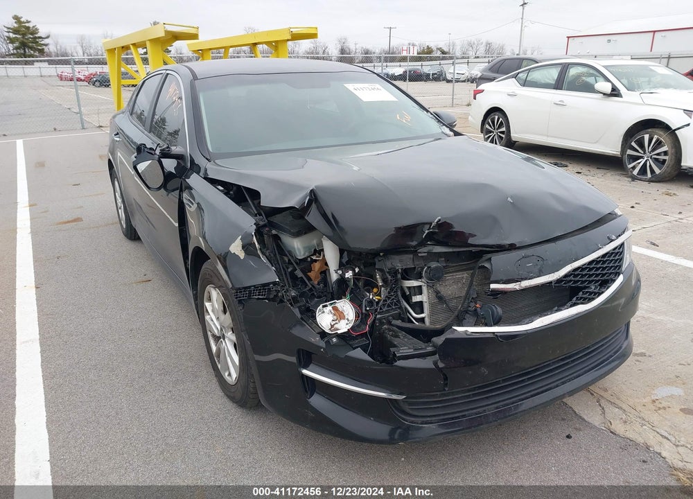 2016 KIA OPTIMA VIN: 5XXGT4L34GG032123