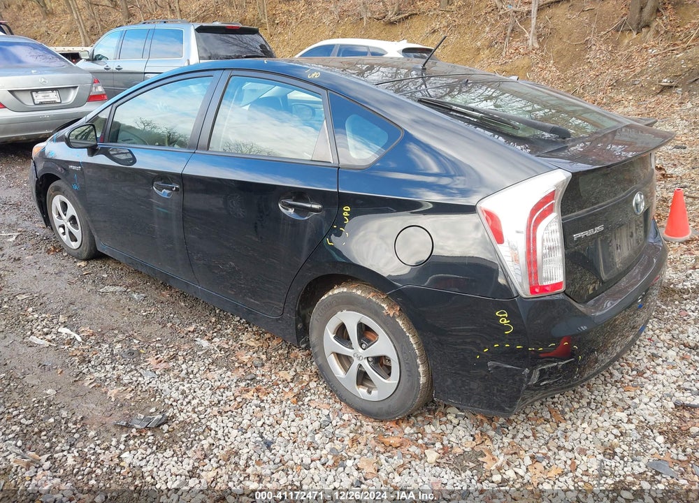 2014 TOYOTA PRIUS TWO VIN: JTDKN3DU6E1748133