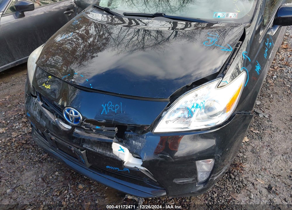 2014 TOYOTA PRIUS TWO VIN: JTDKN3DU6E1748133