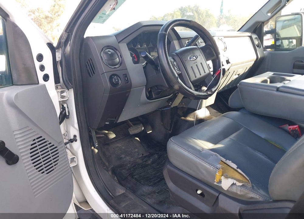 2011 FORD F-350 XL VIN: 1FT8W3CT4BEA05216