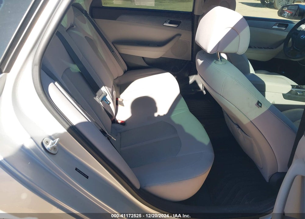 2017 HYUNDAI SONATA VIN: 5NPE24AF6HH533639