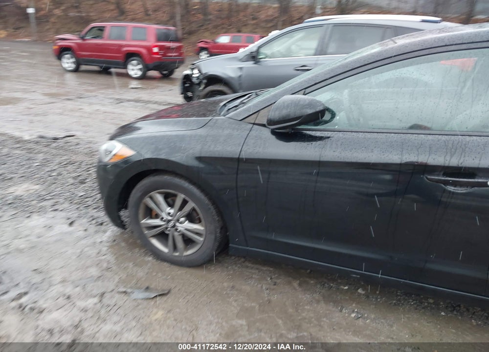 2017 HYUNDAI ELANTRA SE VIN: 5NPD84LF9HH065445