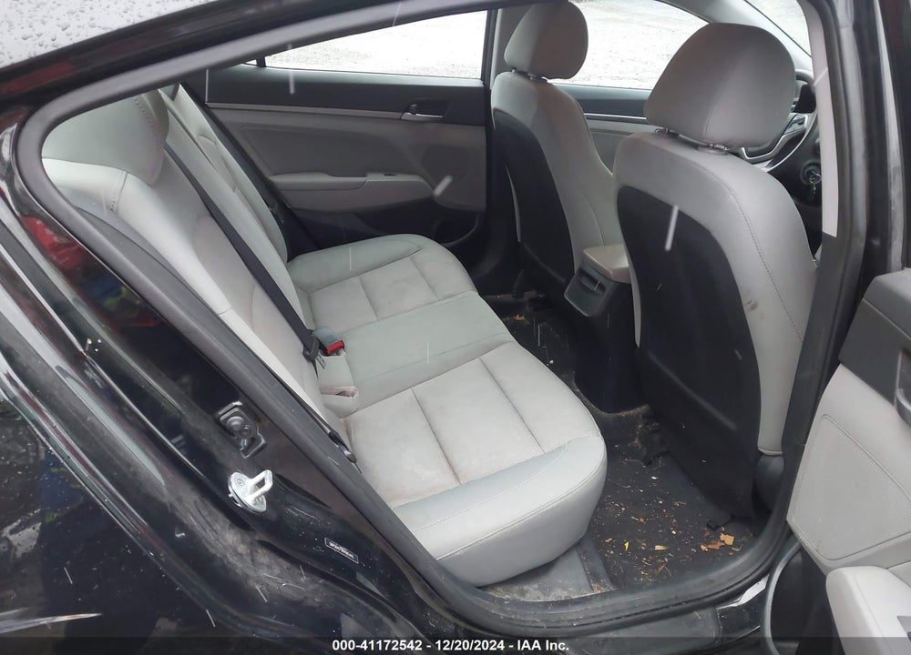 2017 HYUNDAI ELANTRA SE VIN: 5NPD84LF9HH065445