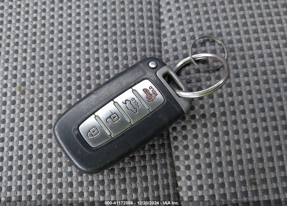 2011 HYUNDAI SONATA SE 2.0T VIN: 5NPEC4ABXBH209269