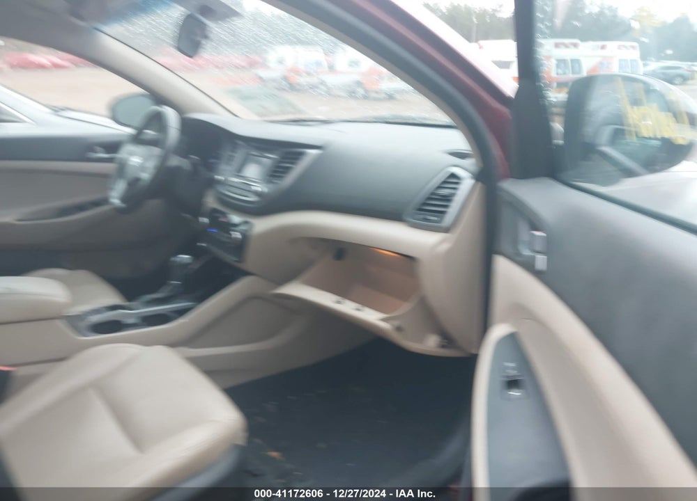 2017 HYUNDAI TUCSON SPORT VIN: KM8J33A26HU356126