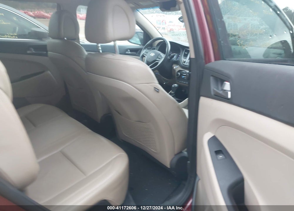 2017 HYUNDAI TUCSON SPORT VIN: KM8J33A26HU356126